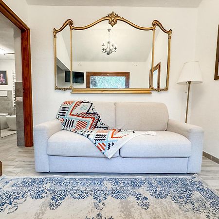 טורה דלה סטלה Villa La Petite Etoile מראה חיצוני תמונה